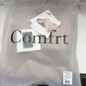 Comfrt Men's bark travel essentials hoodie!